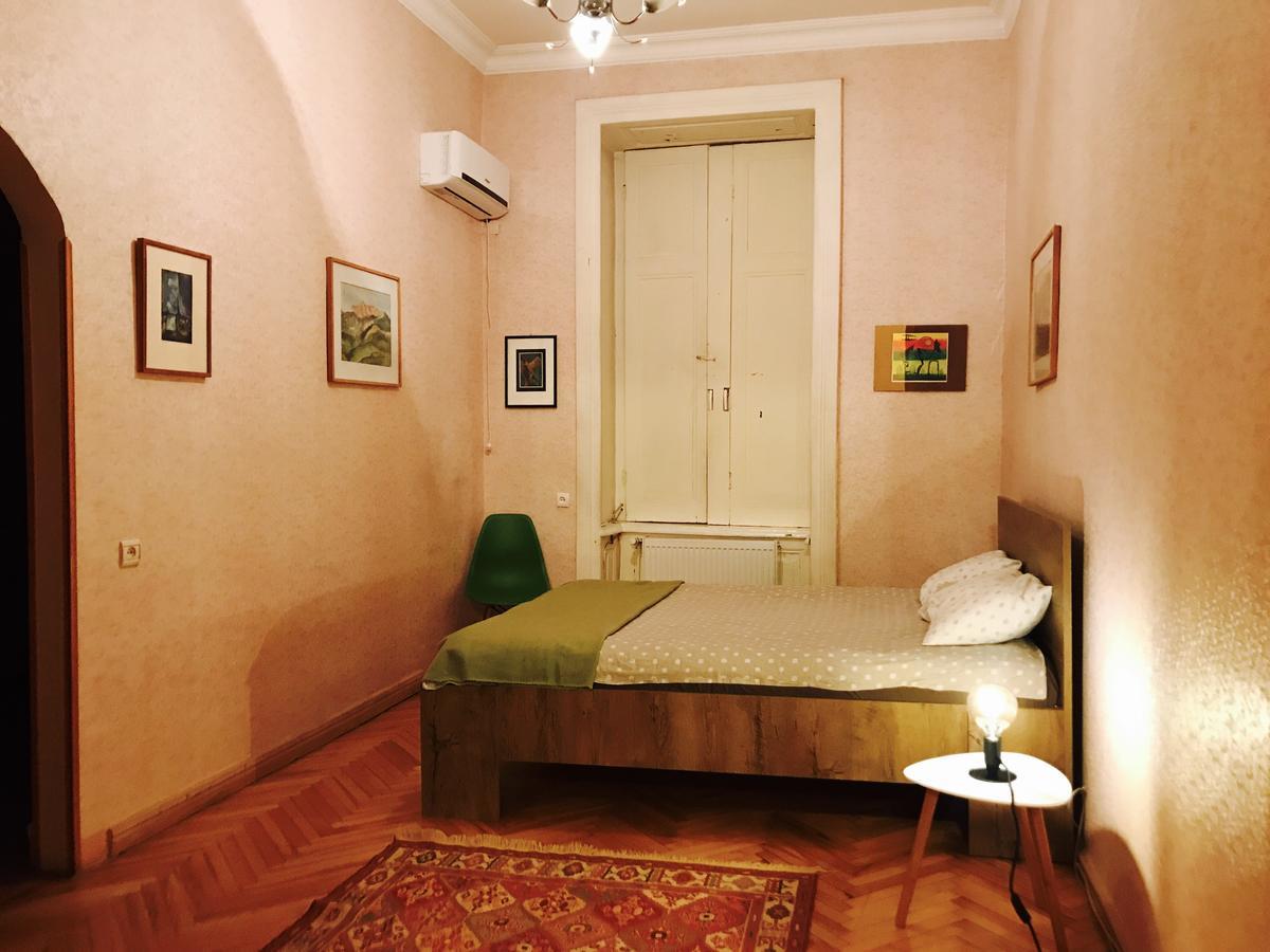 Apartamento Freedom Square Flat Tiflis Exterior foto